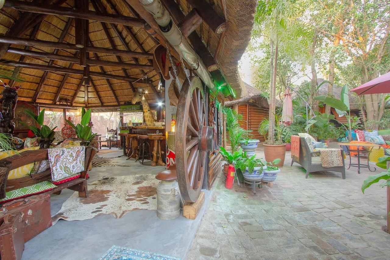 Wielewaal Bush Lodge Marloth Park Buitenkant foto