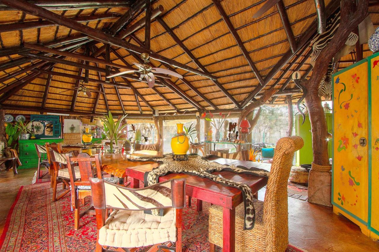 Wielewaal Bush Lodge Marloth Park Buitenkant foto