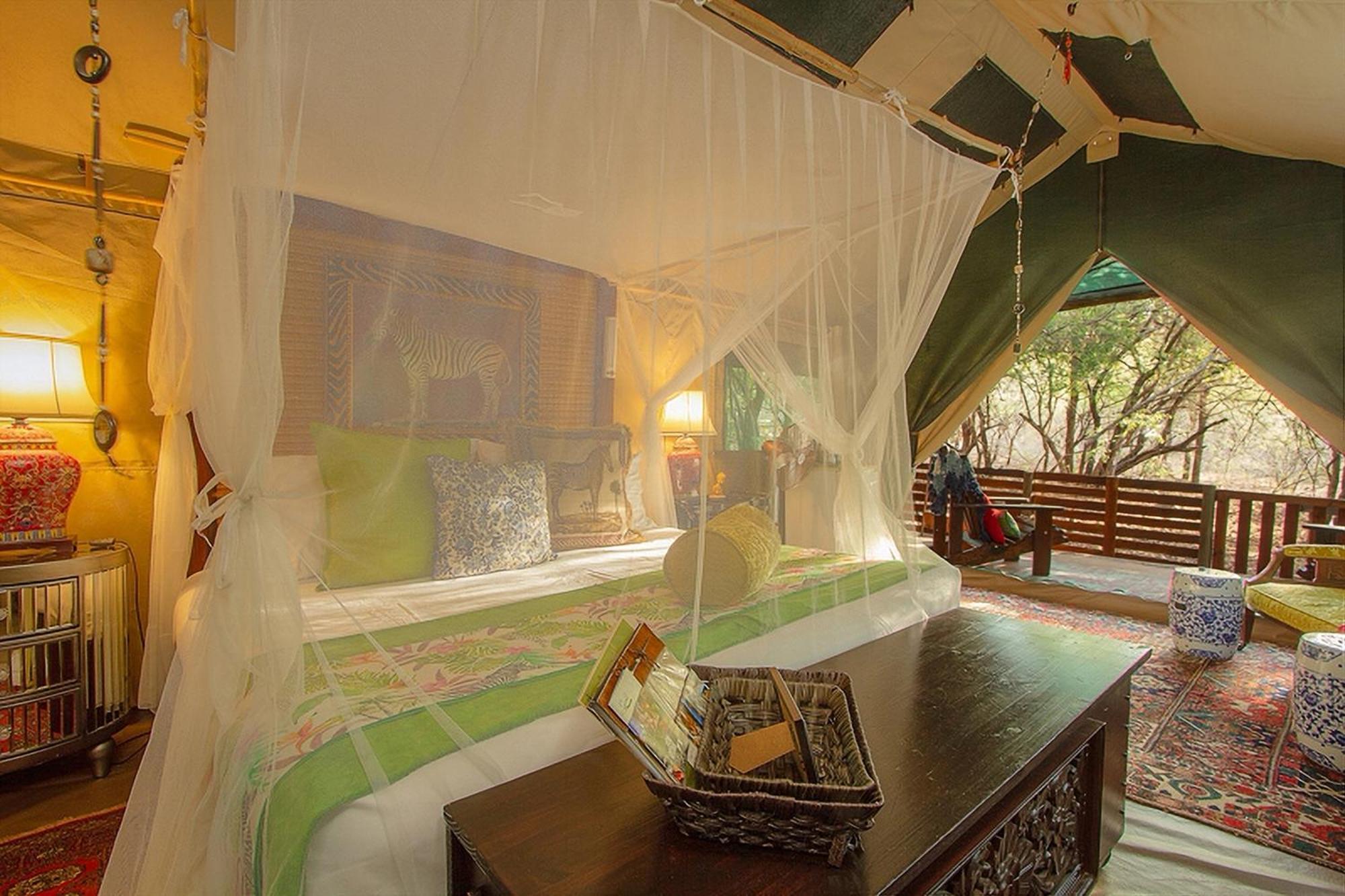 Wielewaal Bush Lodge Marloth Park Buitenkant foto