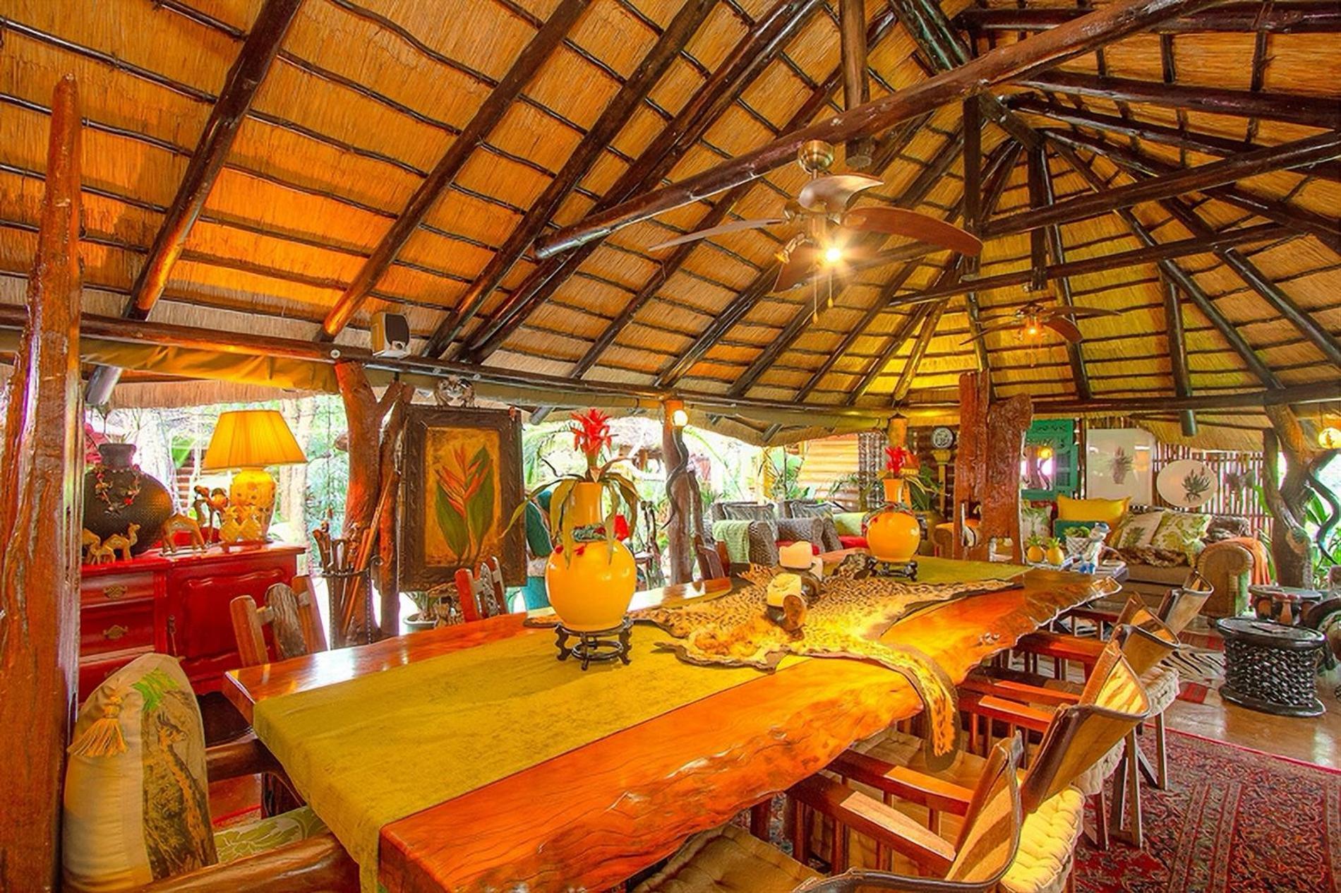 Wielewaal Bush Lodge Marloth Park Buitenkant foto